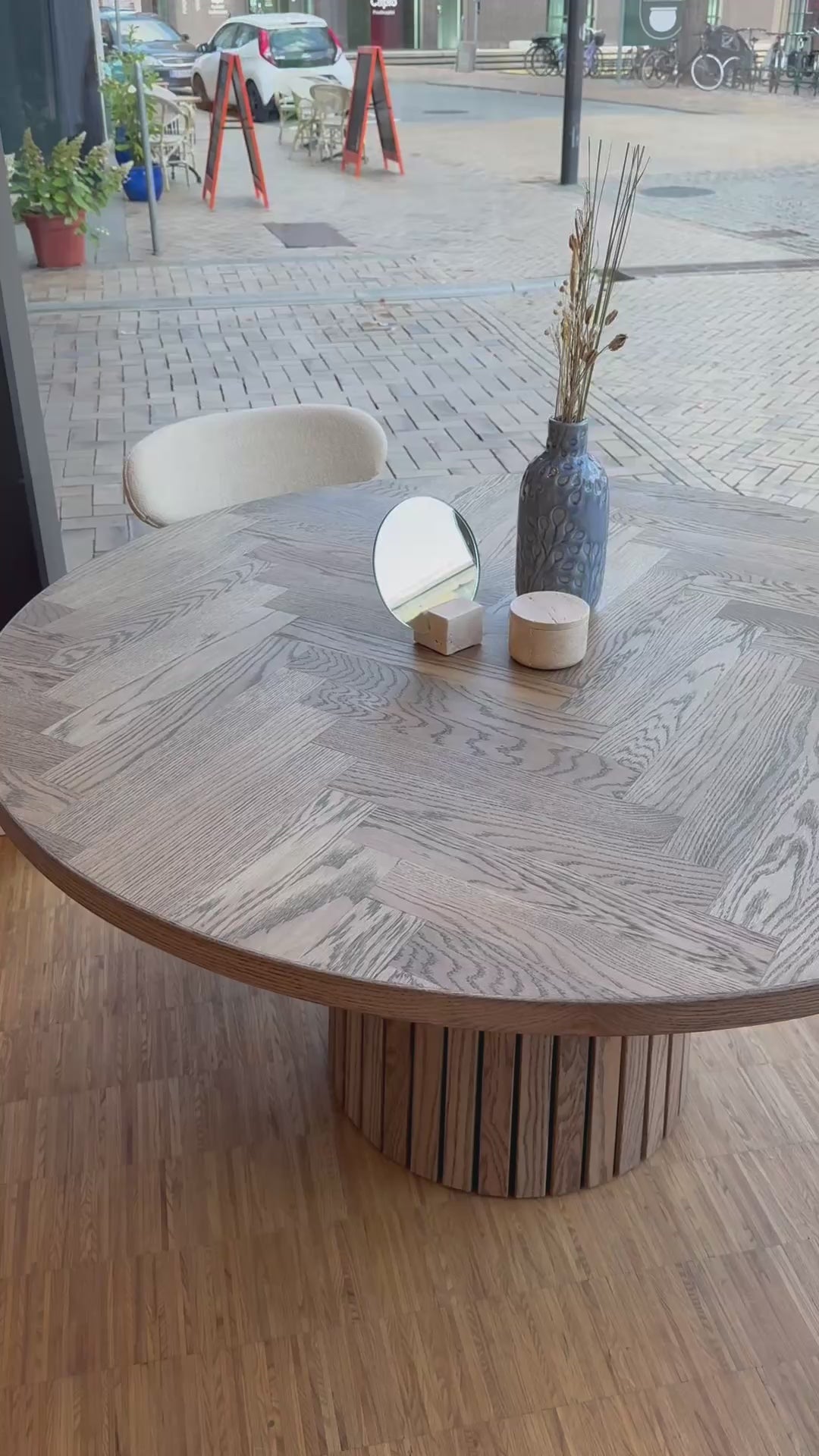 Indlæs video:
