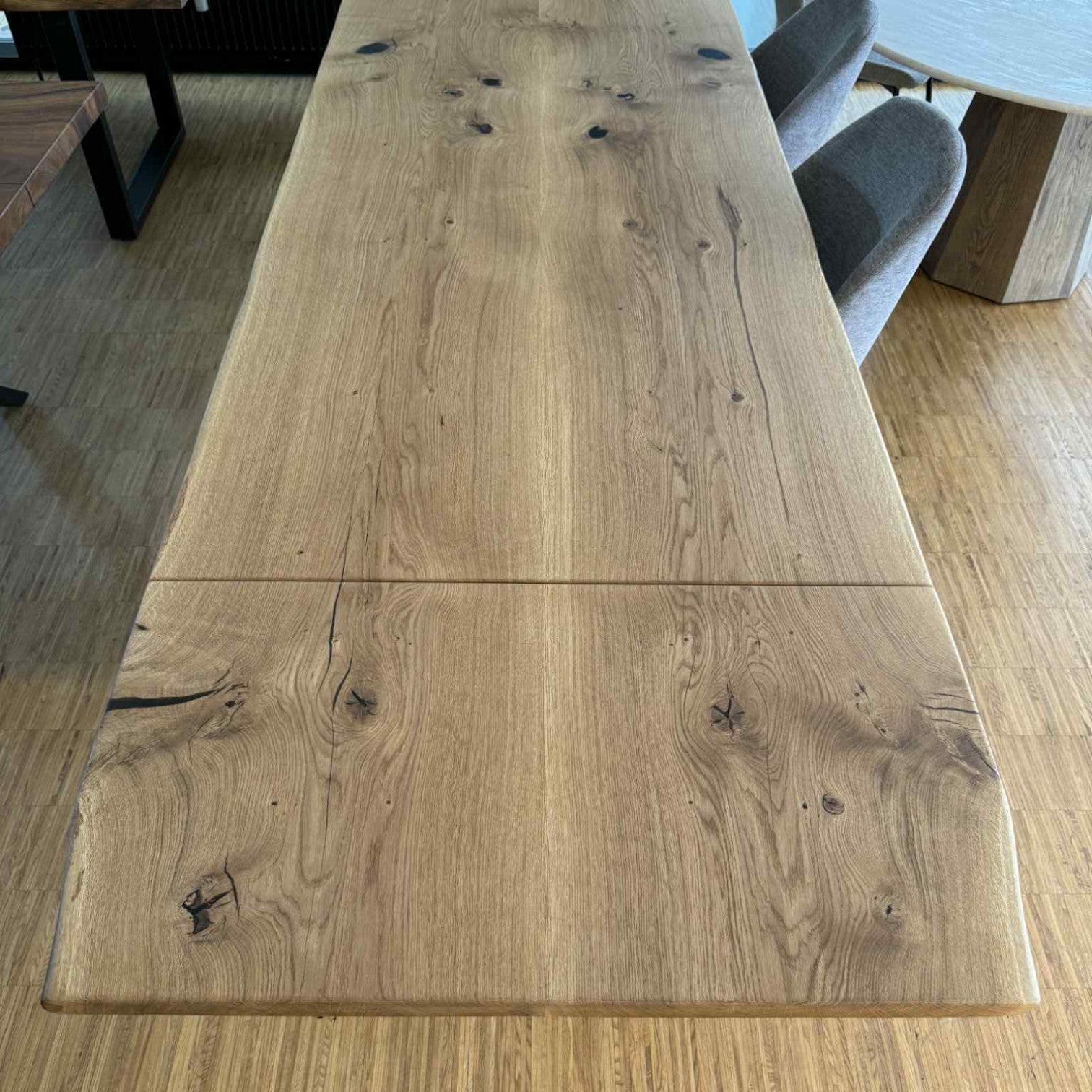 Plankebord: Eg 250x96 cm + tillægsplade