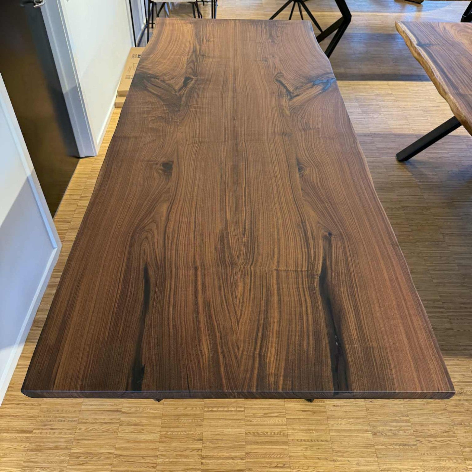 Plankebord: Valnød 250x100 cm